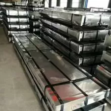 长久耐用且抗天气变化的彩色屋面板