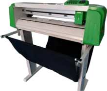 全自动巡边刻字机Croc-Cut 1400SVA vinyl cutter