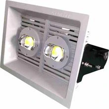 具有不可加保护的泛光灯