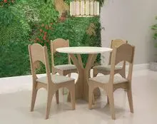 4人座餐厅，配有90厘米圆桌