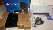 包括 Sony Play station 4（10 个免费游戏）