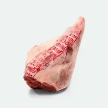 新鲜冷冻骆驼肉有多种切割方式可供选择，适用于批发食品供应和分销。