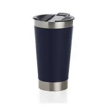 带开瓶器的啤酒杯